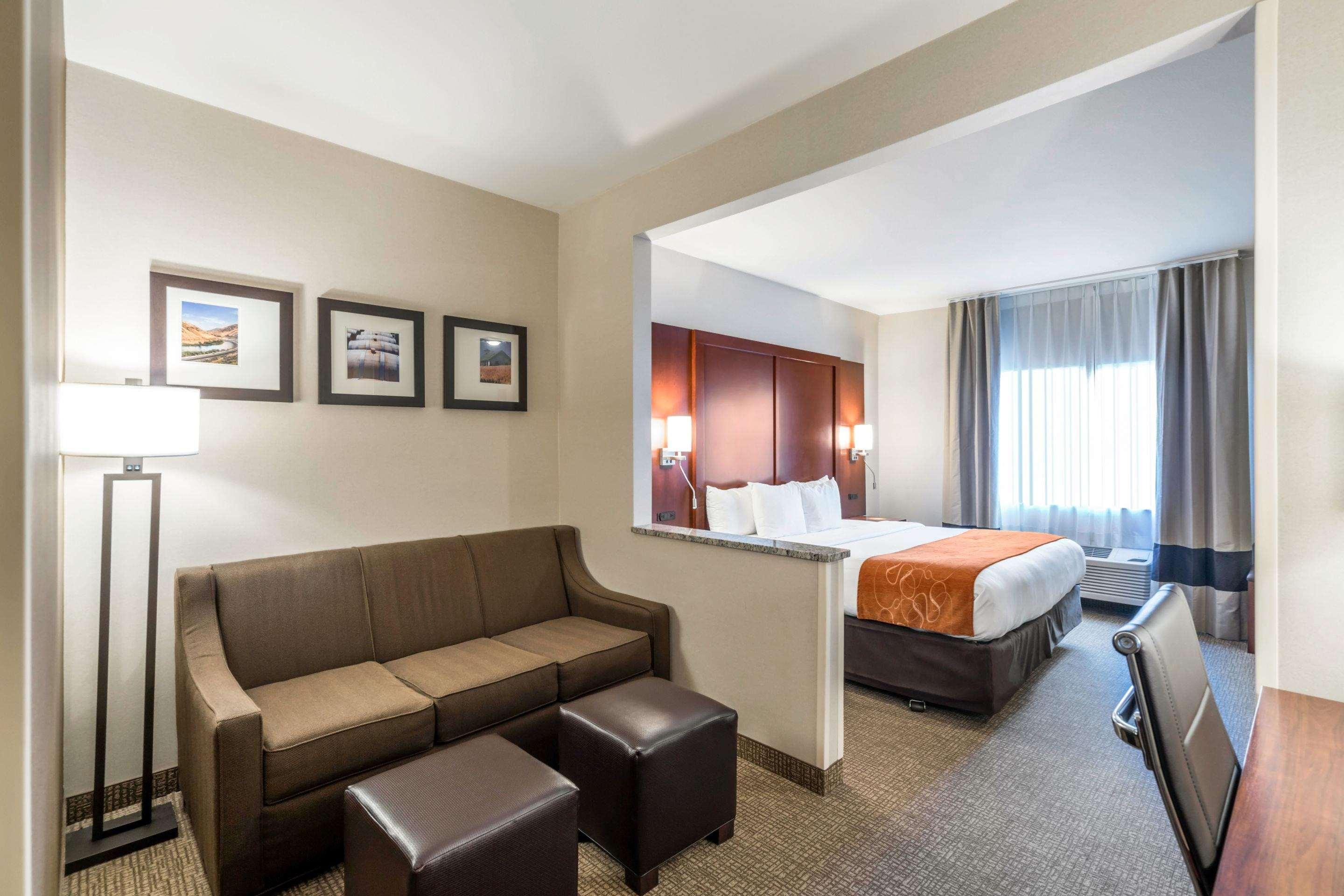 Comfort Suites Γιακίμα Εξωτερικό φωτογραφία