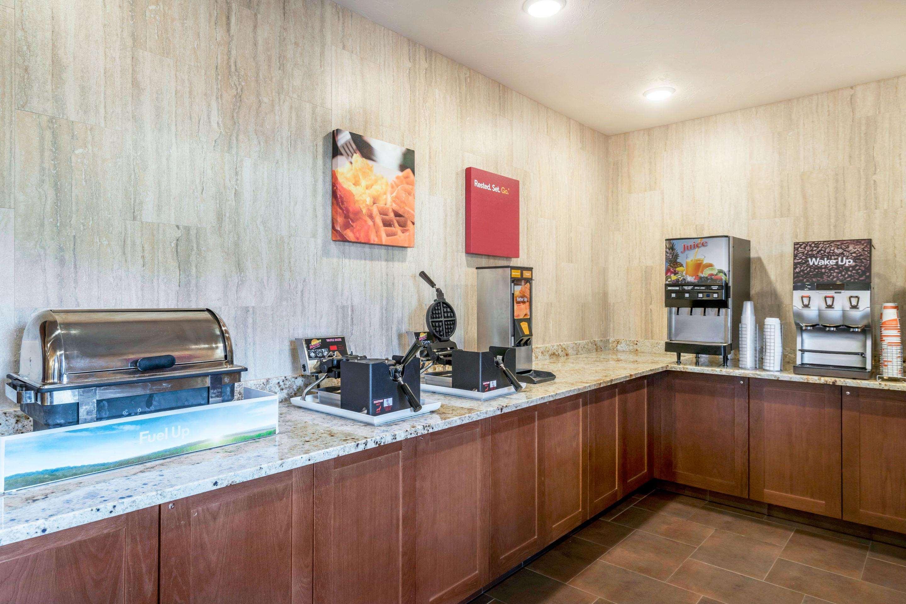 Comfort Suites Γιακίμα Εξωτερικό φωτογραφία
