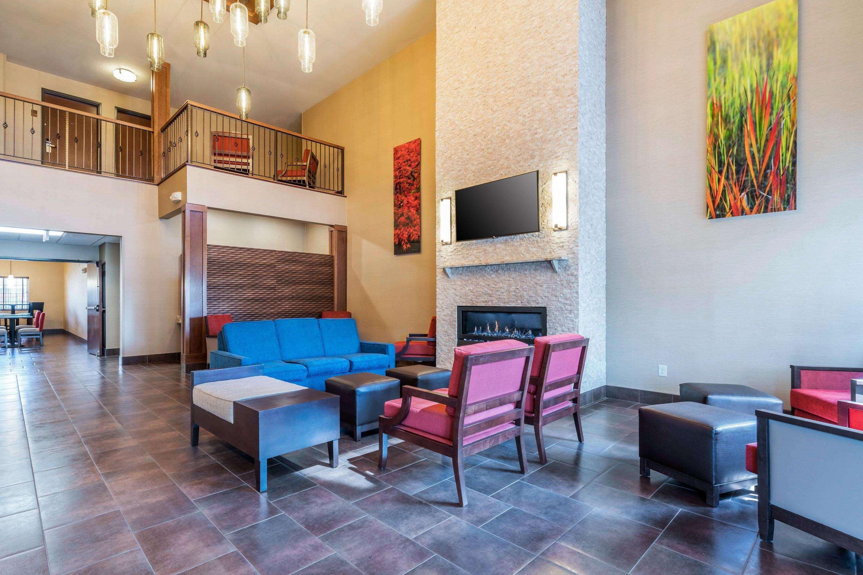 Comfort Suites Γιακίμα Εξωτερικό φωτογραφία