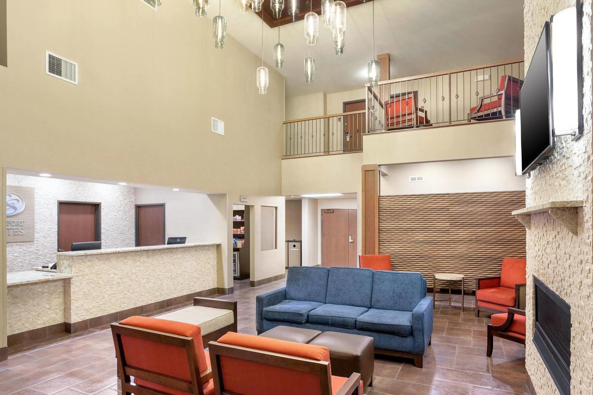 Comfort Suites Γιακίμα Εξωτερικό φωτογραφία